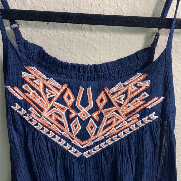 Women’s top - Picture 3 of 4